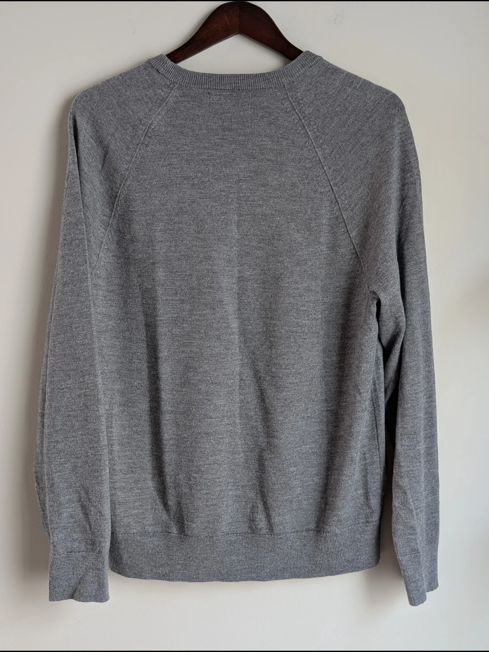 Banana Republic Extra Fine Merino Wool Crewneck Sweater Men's Size Medium Gray